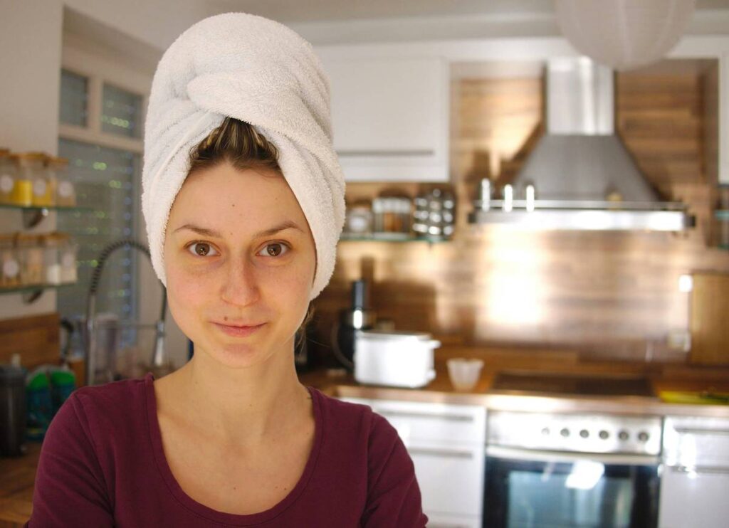 Why Statement Pieces Like Hair Wraps Are the Secret Weapon of Effortless Style